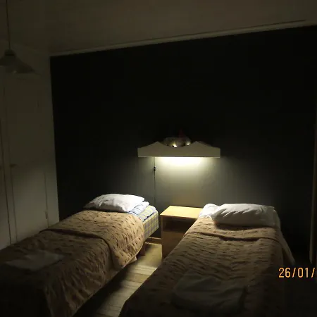 Jokikeskus 3* קמי